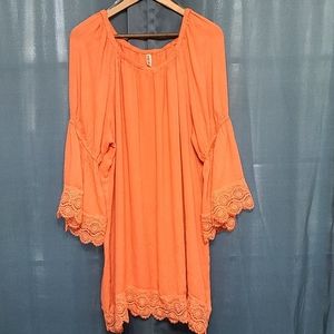 Live 4 Truth Tunic